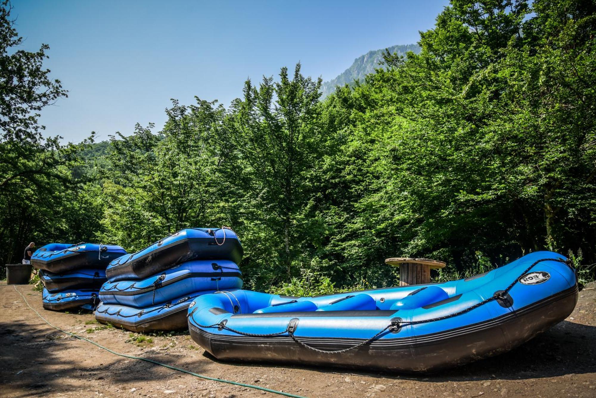 מלון Hum Camp Divlja Rijeka מראה חיצוני תמונה