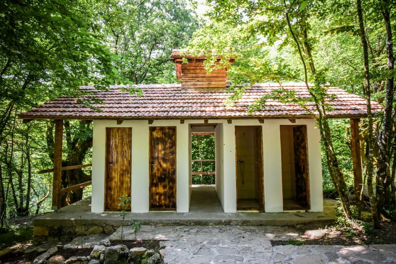 מלון Hum Camp Divlja Rijeka מראה חיצוני תמונה